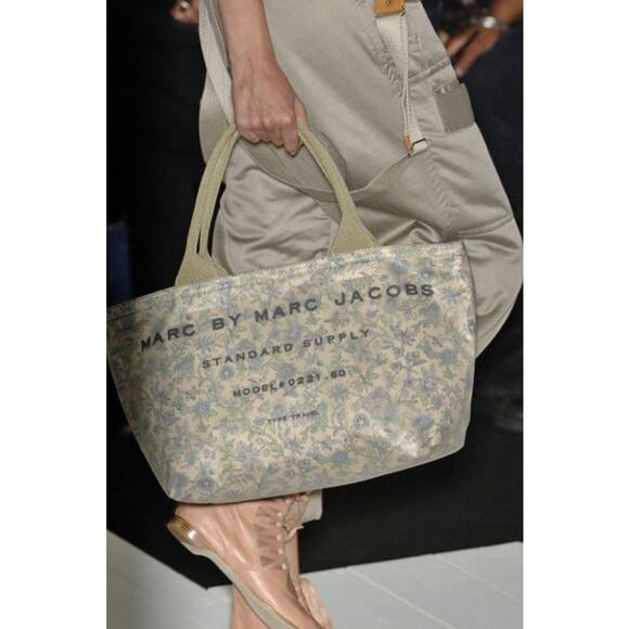 Marc by Marc Jacobs Authentic Runway Spring 2009 Supply Market Tote Bag - Picture 1 of 7